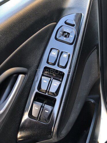 Hyundai ix35 2012, 204,000 km - 2.0 л - Bakı