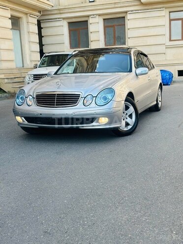 Mercedes E 220 2002, 310,000 km - 2.2 l - Bakı