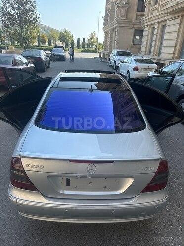 Mercedes E 220 2002, 310,000 km - 2.2 l - Bakı