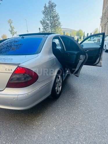 Mercedes E 220 2002, 310,000 km - 2.2 l - Bakı