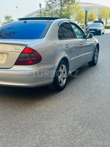 Mercedes E 220 2002, 310,000 km - 2.2 l - Bakı