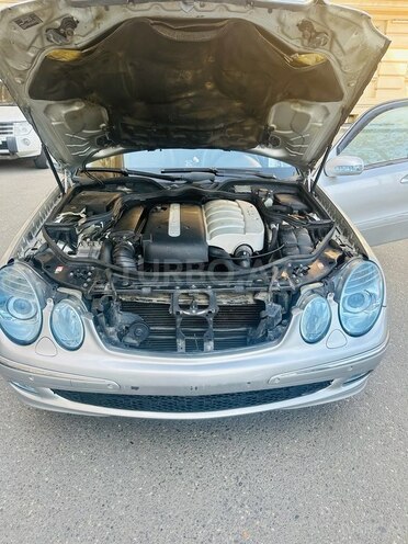 Mercedes E 220 2002, 310,000 km - 2.2 l - Bakı
