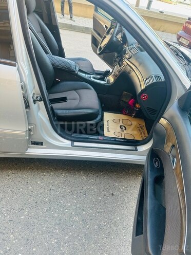 Mercedes E 220 2002, 310,000 km - 2.2 l - Bakı