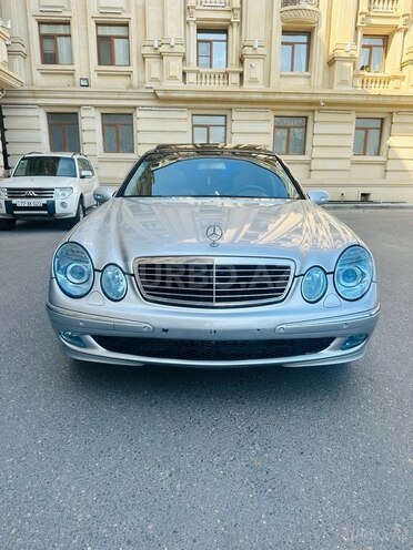 Mercedes E 220 2002, 310,000 km - 2.2 l - Bakı
