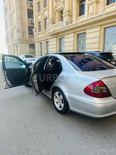 Mercedes E 220 2002, 310,000 km - 2.2 l - Bakı