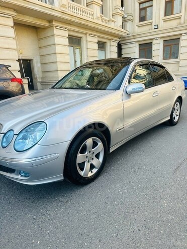 Mercedes E 220 2002, 310,000 km - 2.2 l - Bakı
