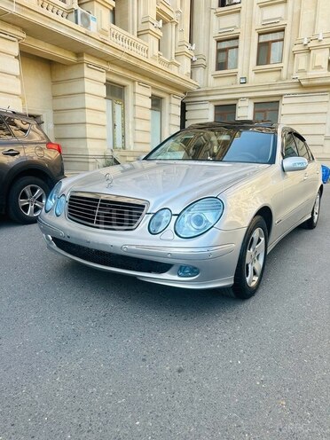 Mercedes E 220 2002, 310,000 km - 2.2 l - Bakı