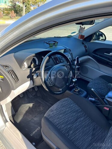 Kia Ceed 2007, 165,000 km - 1.4 л - Qəbələ