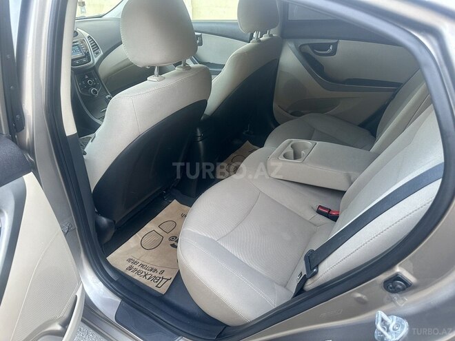 Hyundai Elantra 2015, 98,000 km - 1.8 l - Bakı