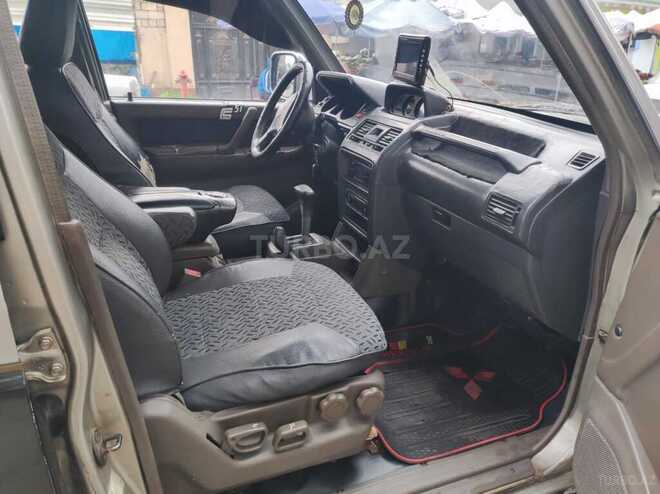 Mitsubishi Pajero 1995, 250,000 km - 2.8 l - Sumqayıt