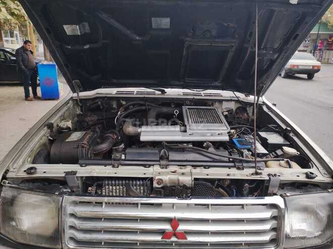 Mitsubishi Pajero 1995, 250,000 km - 2.8 l - Sumqayıt