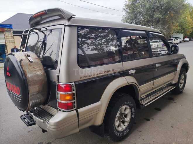 Mitsubishi Pajero 1995, 250,000 km - 2.8 l - Sumqayıt