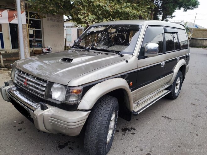 Mitsubishi Pajero 1995, 250,000 km - 2.8 l - Sumqayıt