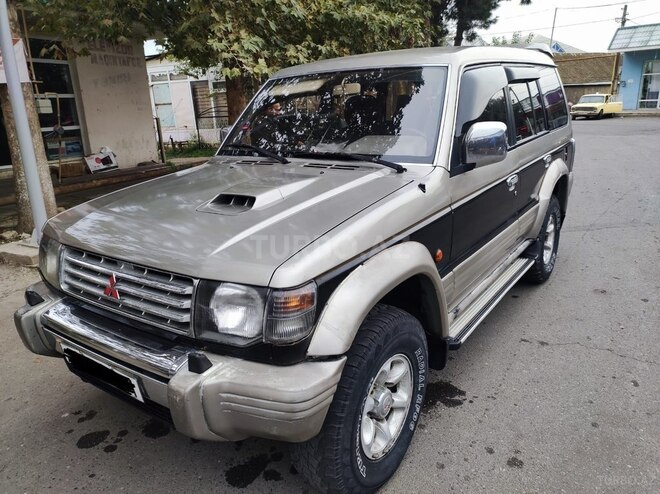 Mitsubishi Pajero 1995, 250,000 km - 2.8 l - Sumqayıt