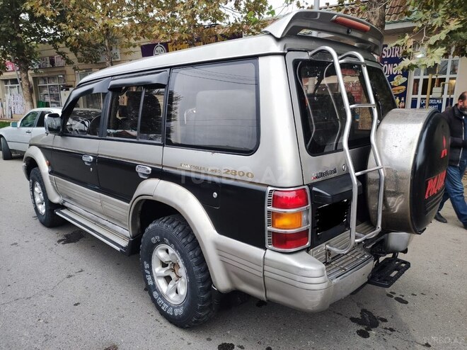 Mitsubishi Pajero 1995, 250,000 km - 2.8 l - Sumqayıt