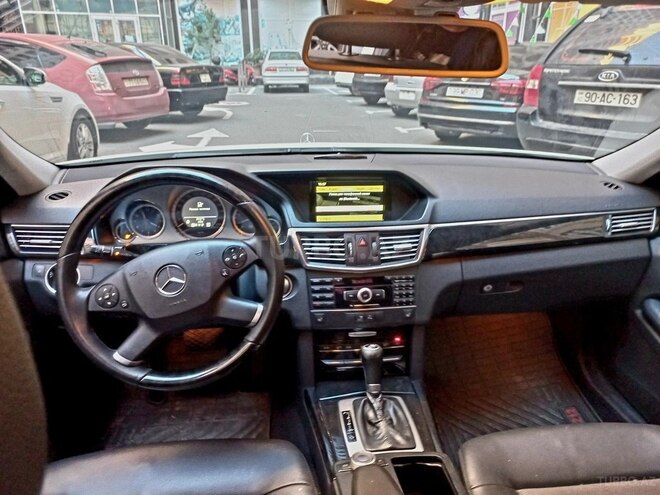 Mercedes E 250 2010, 149,000 km - 1.8 l - Bakı