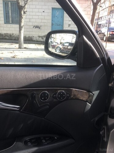 Mercedes E 240 2002, 420,000 km - 2.6 l - Sumqayıt