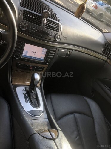 Mercedes E 240 2002, 420,000 km - 2.6 l - Sumqayıt