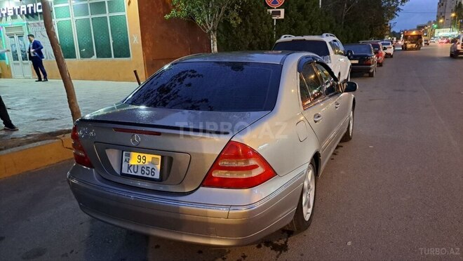 Mercedes C 240 2003, 301,050 km - 2.6 l - Sumqayıt