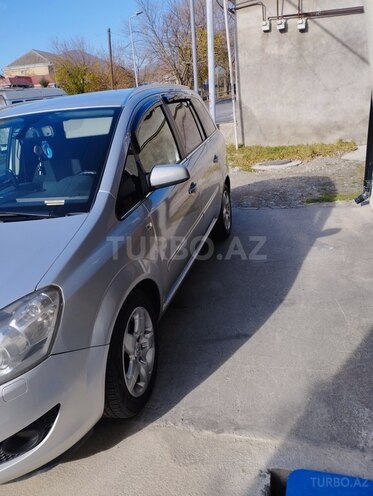 Opel Zafira 2008, 310,000 km - 1.7 l - Şəki