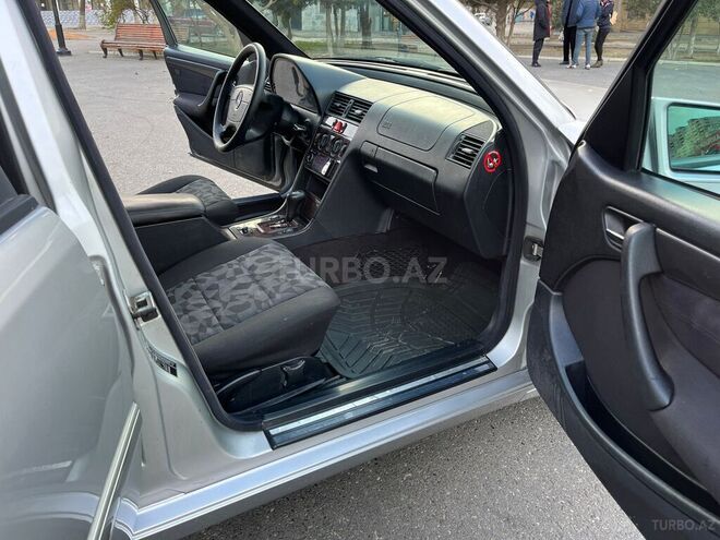 Mercedes C 220 1999, 321,456 km - 2.2 л - Sumqayıt