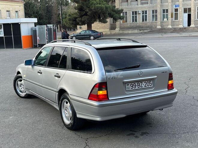 Mercedes C 220 1999, 321,456 km - 2.2 л - Sumqayıt