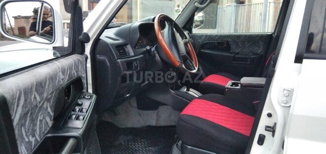 Mitsubishi Pajero io 1999, 270,000 km - 1.8 л - Bakı