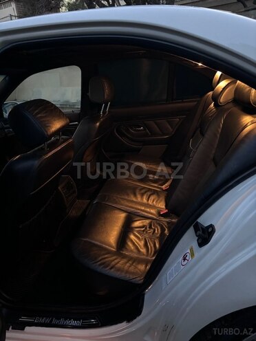 BMW 525 2002, 288,000 km - 2.5 l - Bakı