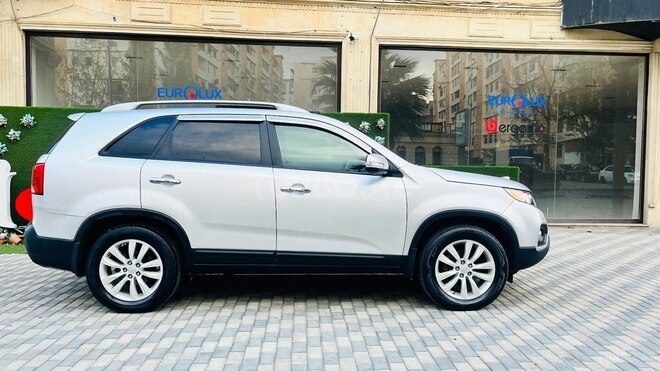 Kia Sorento 2009, 215,000 km - 2.0 l - Bakı