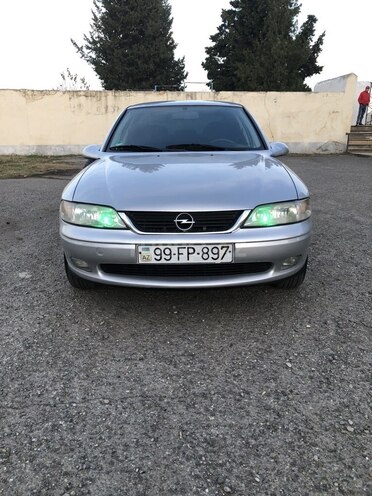 Opel Vectra 1999, 501,000 km - 1.6 l - Qazax