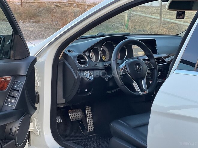 Mercedes C 300 2012, 140,000 km - 3.0 l - Bakı