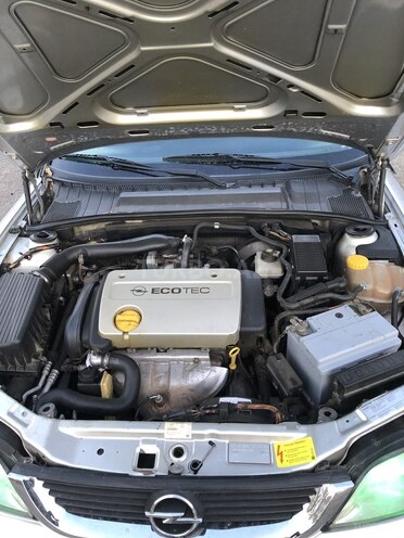 Opel Vectra 1999, 501,000 km - 1.6 l - Qazax