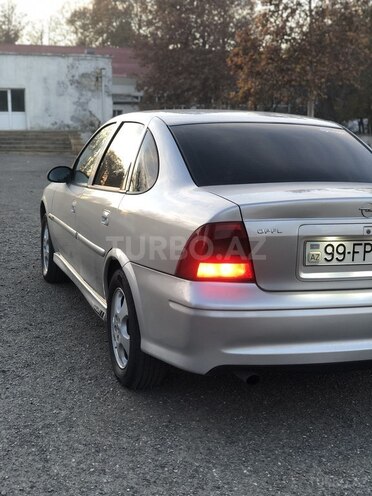 Opel Vectra 1999, 501,000 km - 1.6 l - Qazax