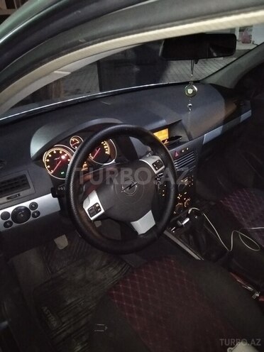 Opel Astra 2004, 266,000 km - 1.4 l - Gəncə