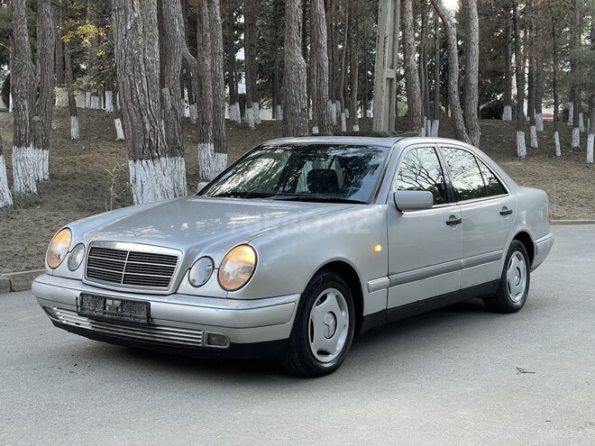 Mercedes E 220 1997, 357,000 km - 2.2 l - Bakı