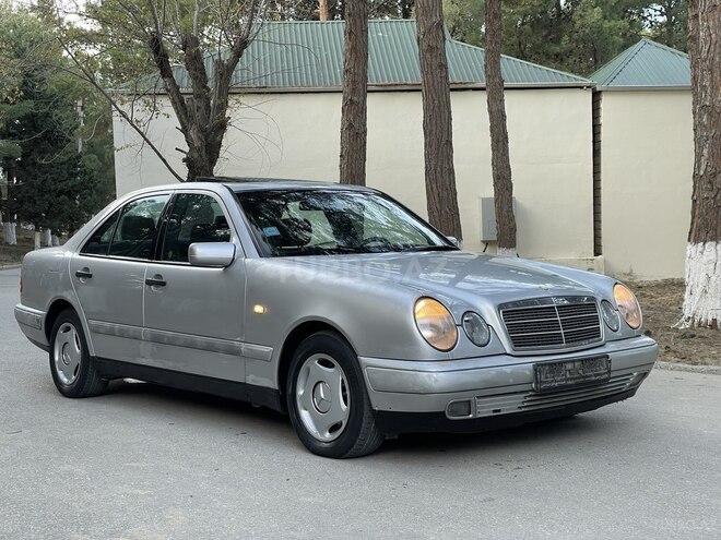 Mercedes E 220 1997, 357,000 km - 2.2 l - Bakı