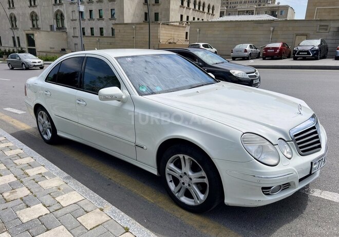 Mercedes E 220 2008, 256,000 km - 2.2 l - Bakı