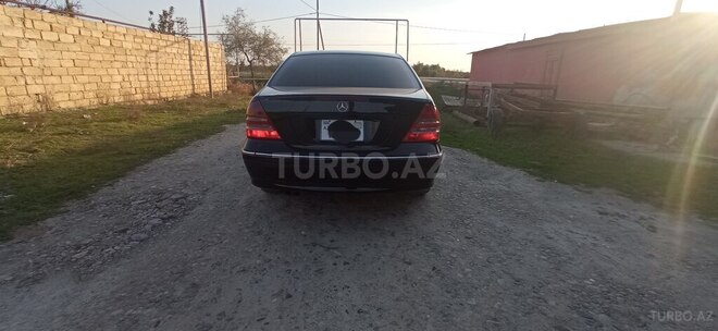 Mercedes C 200 2003, 333,199 km - 2.0 l - Salyan