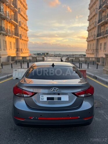 Hyundai Elantra 2015, 109,435 km - 1.8 л - Bakı