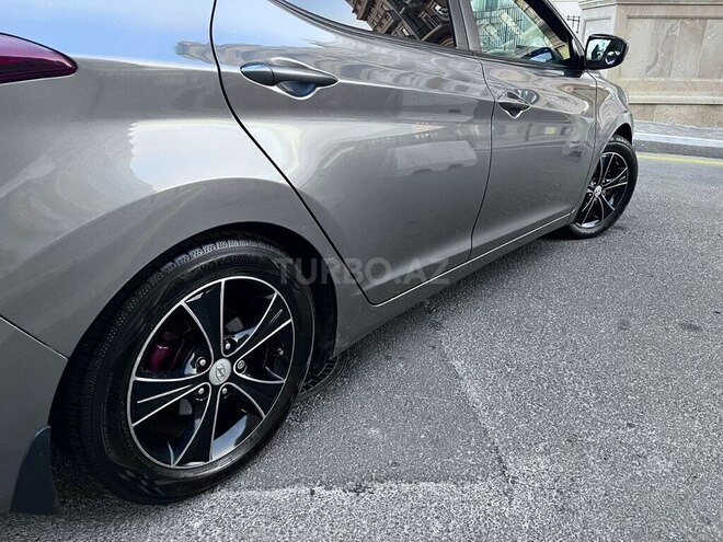Hyundai Elantra 2015, 109,435 km - 1.8 л - Bakı