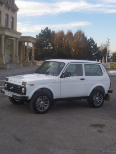 LADA (VAZ) Niva 2015, 93,000 km - 1.7 l - İsmayıllı
