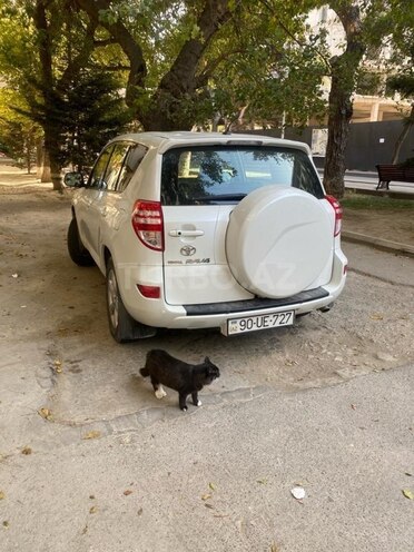 Toyota RAV4 2011, 185,000 km - 2.0 l - Bakı