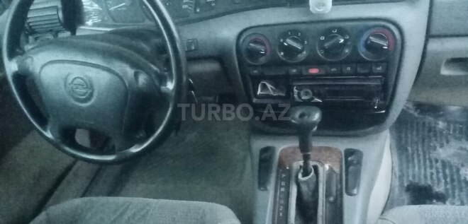 Opel Omega 1995, 200,000 km - 2.0 l - Şabran