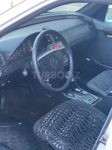 Mercedes C 250 1995, 283,765 km - 2.5 l - Şirvan