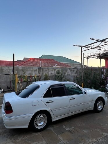 Mercedes C 250 1995, 283,765 km - 2.5 l - Şirvan