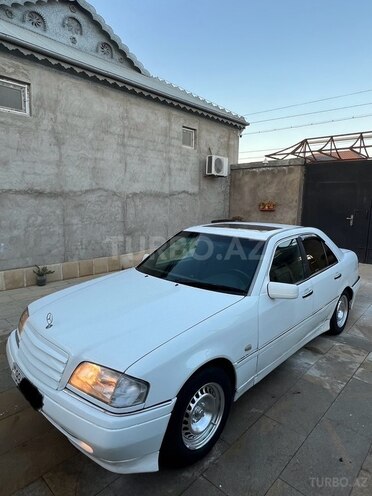 Mercedes C 250 1995, 283,765 km - 2.5 l - Şirvan