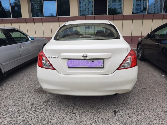 Nissan Sunny 2013, 179,000 km - 1.6 l - Bakı