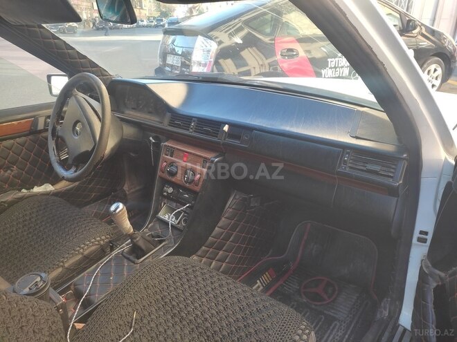 Mercedes E 200 1992, 230,000 km - 2.0 л - Bakı
