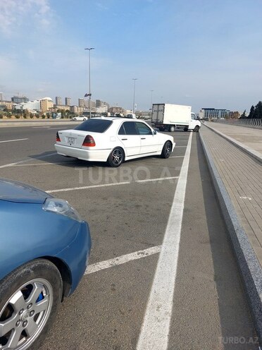 Mercedes C 230 1999, 206,589 km - 2.3 л - İmişli