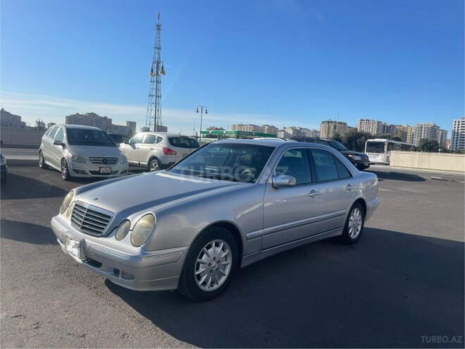 Mercedes E 240 2001, 216,500 km - 2.6 l - Bakı